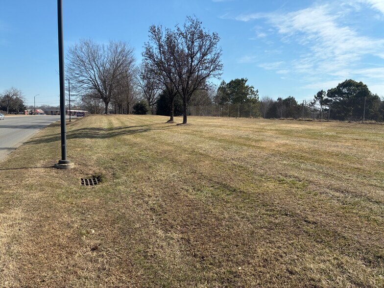 More Photos Of North Broad Street @ East Long Avenue, Gastonia Land For Sale