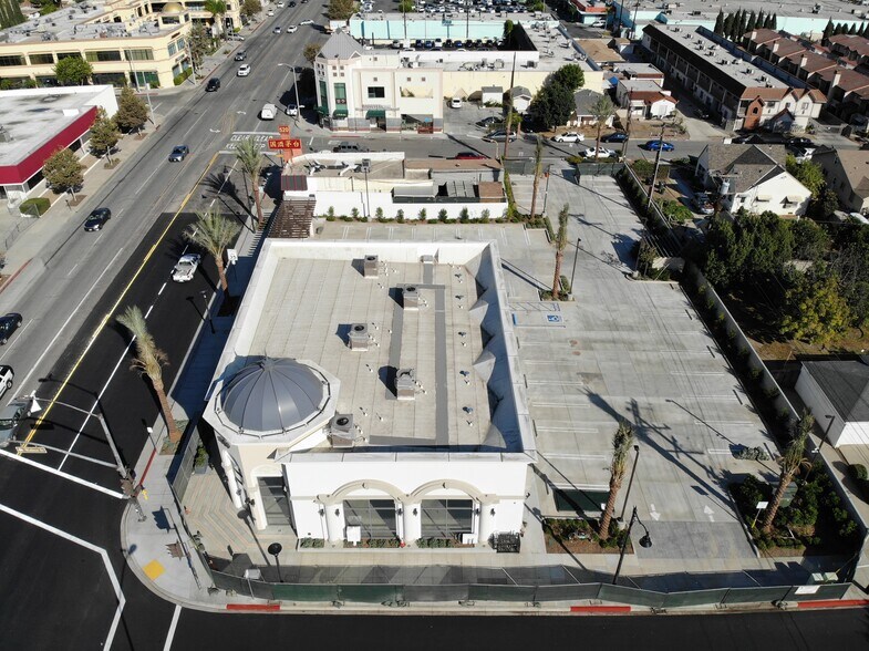 More Photos Of 500 E Valley Blvd, San Gabriel General Retail For Sale