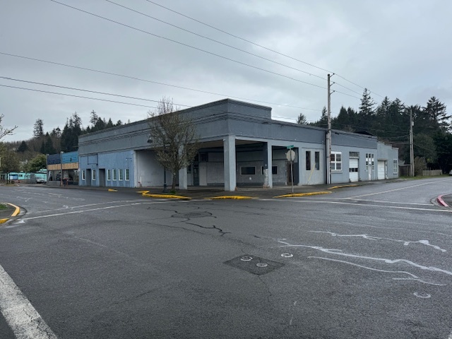 Primary Photo Of 209 1st Ave S, Ilwaco Restaurant For Sale