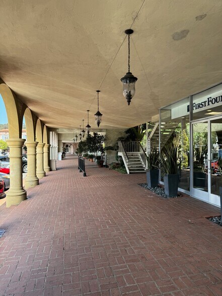 More Photos Of 36 Malaga Cove Plz, Palos Verdes Estates Storefront Retail Office For Sale