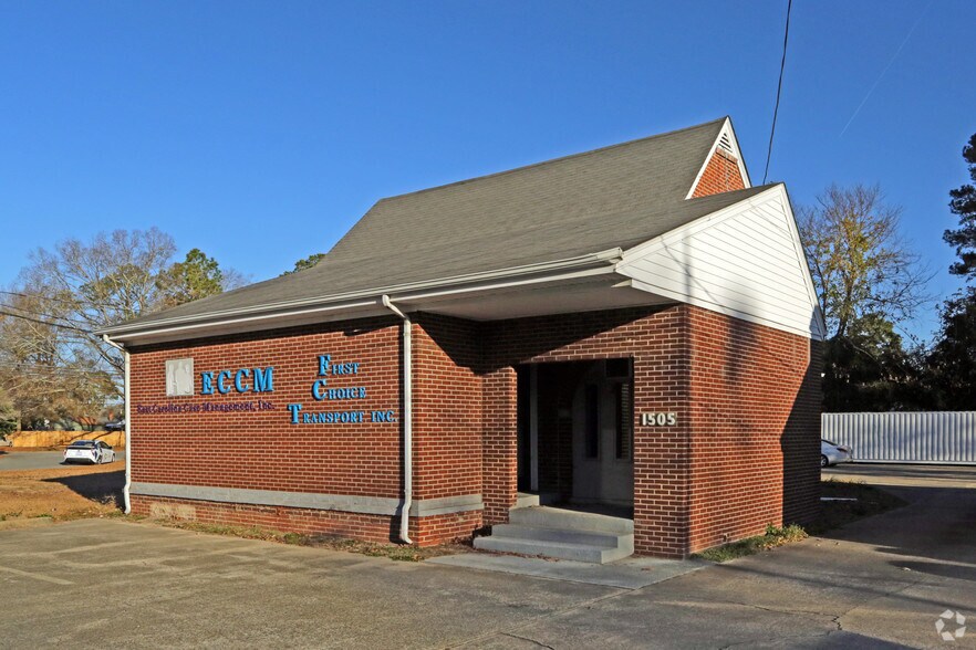 More Photos Of 1505 E Ash St, Goldsboro Office For Sale