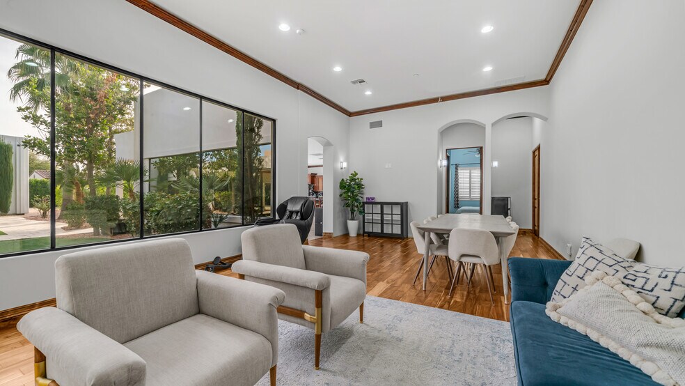 More Photos Of 9823 E Jenan Dr, Scottsdale Continuing Care Retirement Community For Sale