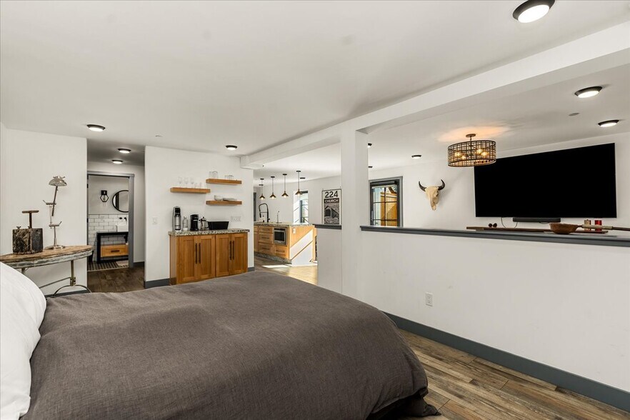 More Photos Of 224 Church St, Nevada City Office For Sale