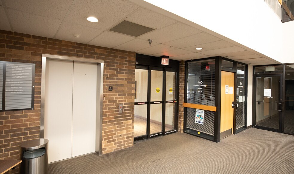 More Photos Of 8550 Marshall Dr, Lenexa Medical For Lease