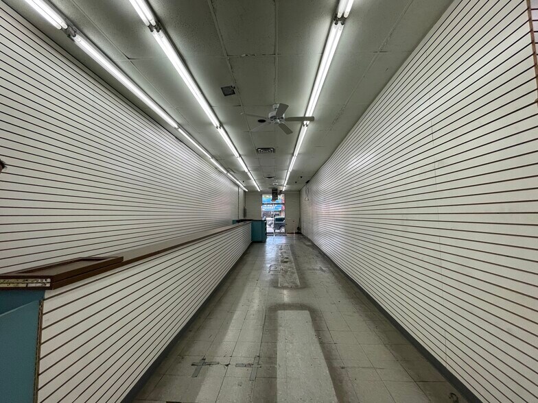 More Photos Of 1298 Fulton St, Brooklyn Storefront For Lease