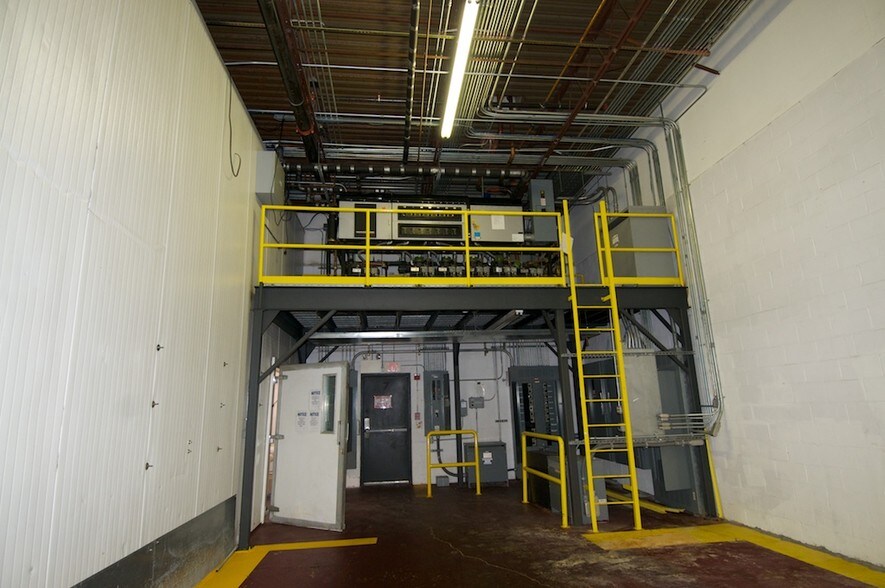 More Photos Of 81 Ingell St, Taunton Refrigeration Cold Storage For Sale