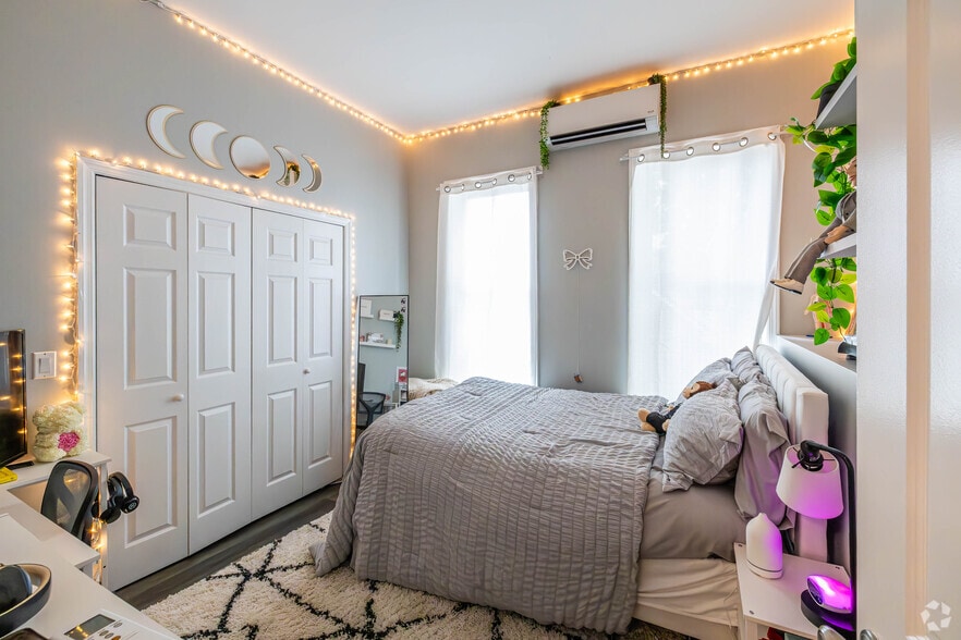 More Photos Of 1074 Summit Ave, Jersey City Apartments For Sale