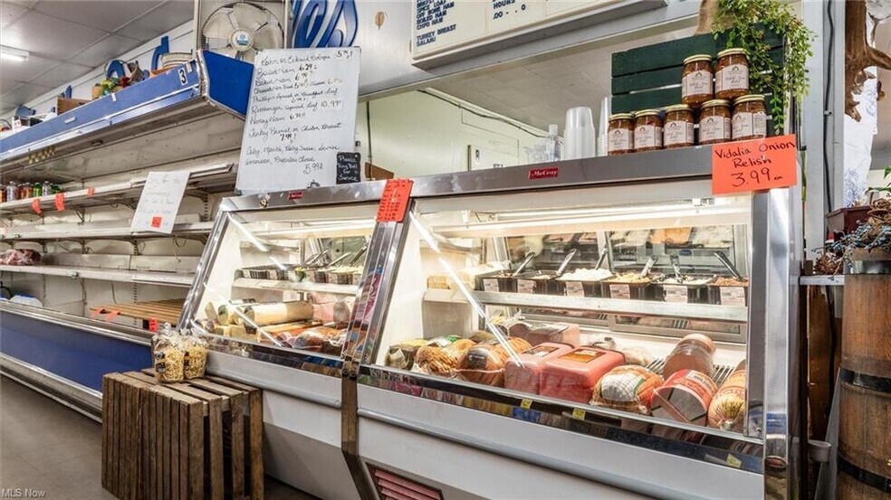 More Photos Of 726 China St, Crooksville General Retail For Sale