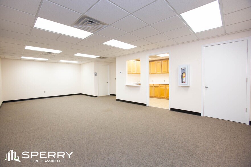 More Photos Of 3000 N Wickham Rd, Melbourne Office For Lease