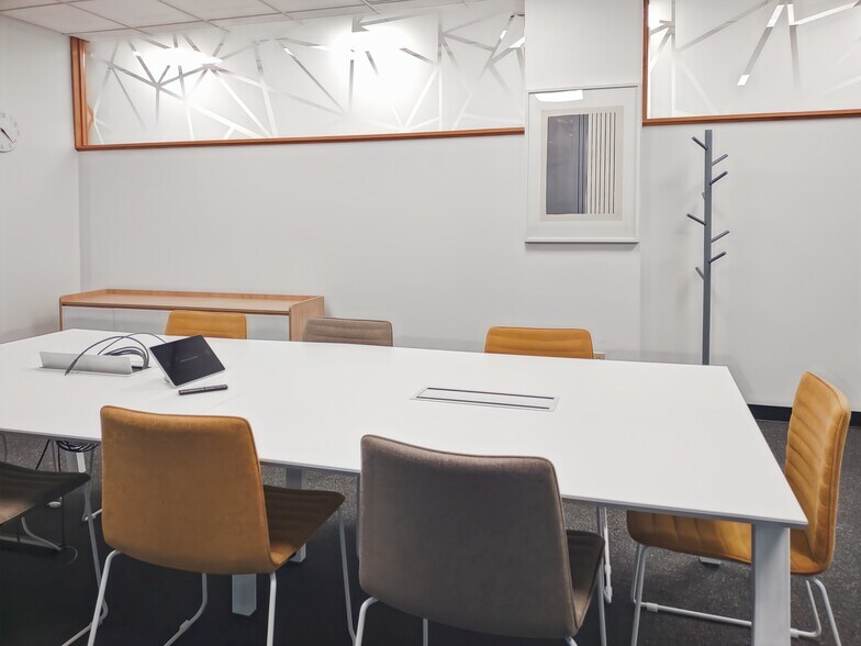 More Photos Of 259 W Broadway, Waukesha Coworking Space