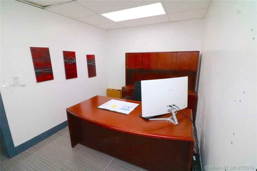 More Photos Of 13050 NW 43rd Ave, Opa Locka Warehouse For Lease