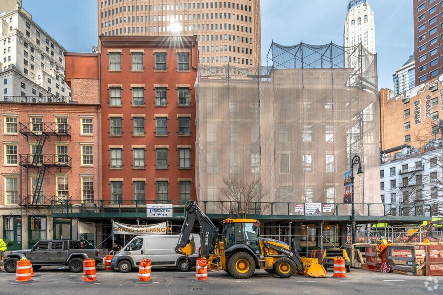 More Photos Of 66 Pearl St, New York Apartments For Sale