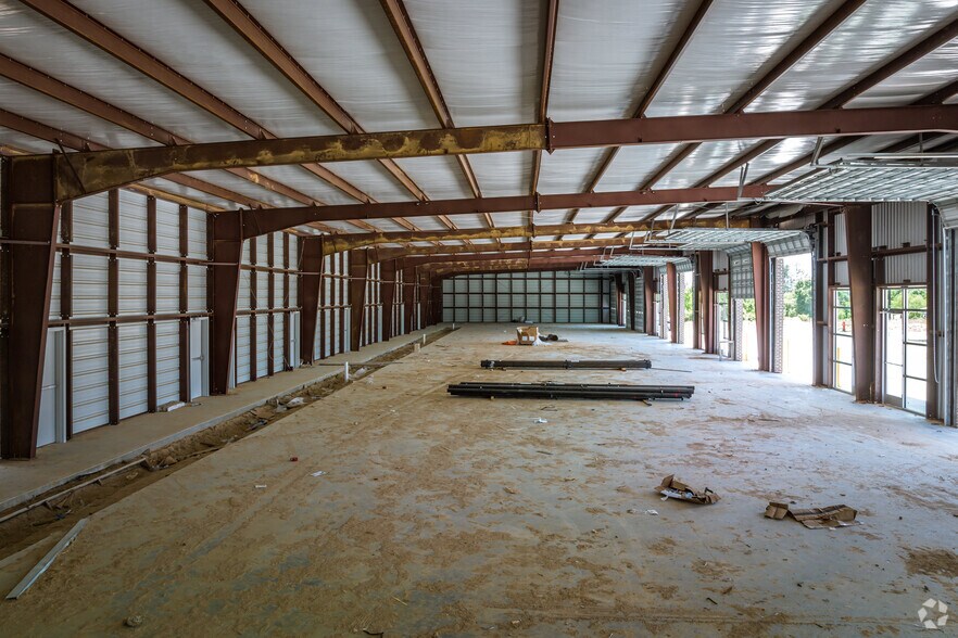 More Photos Of 32120 Hunt Rd, Brookshire Light Distribution For Sale