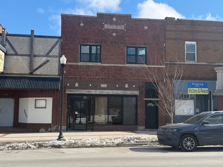 More Photos Of 6731 Kennedy Ave, Hammond Storefront Retail Residential For Lease