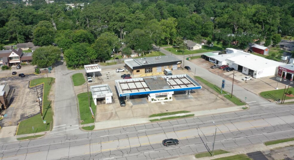 More Photos Of 1207 N Frazier St, Conroe Convenience Store For Sale