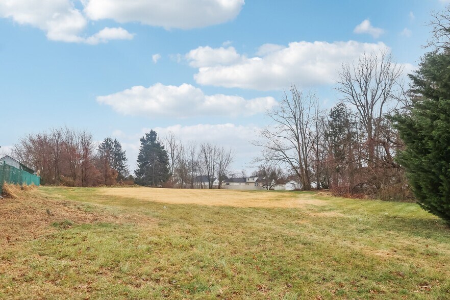 More Photos Of 2595 Yardville Hamilton Square Rd, Hamilton Office For Sale