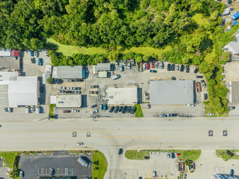 More Photos Of 23309 Harbor View Rd, Port Charlotte Auto Repair For Sale