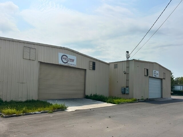 Primary Photo Of 5921 W Beaver St, Jacksonville Warehouse For Lease