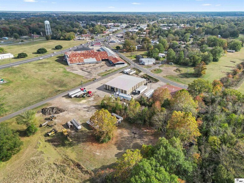 More Photos Of 830 Carter St, Winnsboro Industrial For Sale