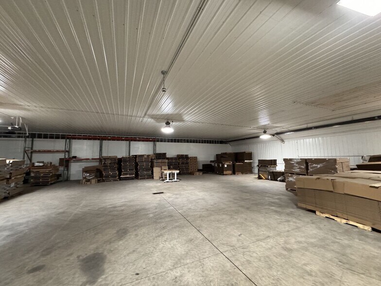 More Photos Of 250 St. John St, Loretto Warehouse For Lease