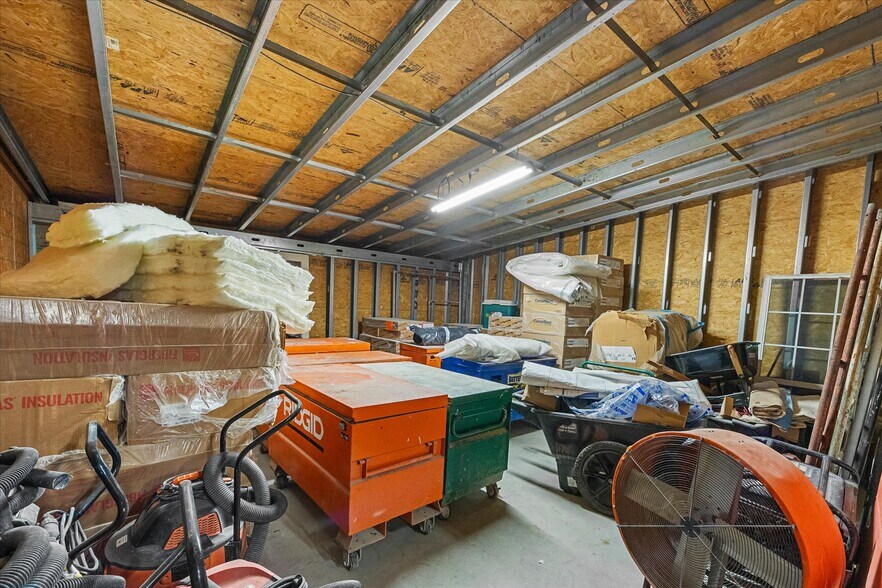More Photos Of 1101 Willy Vester Rd, Van Alstyne Warehouse For Sale