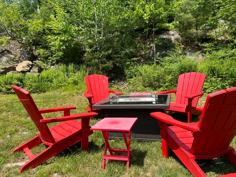 More Photos Of 2076 Atlantic Hwy, Lincolnville Hotel For Sale