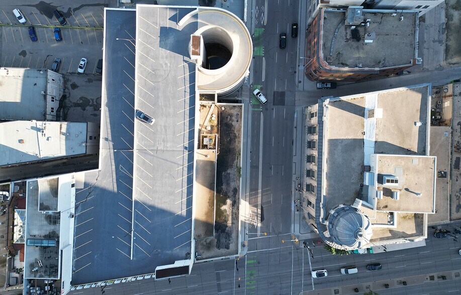 More Photos Of 250 Portage Av, Winnipeg Office For Sale