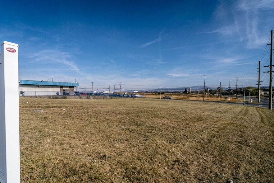 More Photos Of 1377 N Liberty St, Harrisonburg Land For Lease