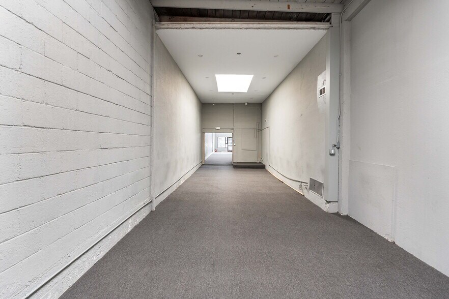 More Photos Of 4820 International Blvd, Oakland Storefront For Lease