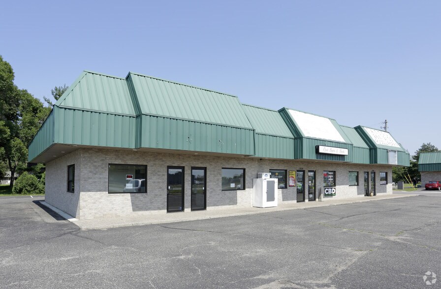 More Photos Of 13848-13852 1st St SE, Becker Freestanding For Lease