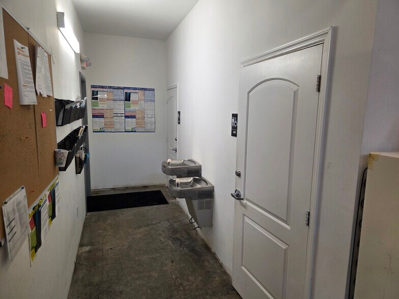 More Photos Of 803-1003 Shotgun Rd, Sunrise Research And Development For Sale