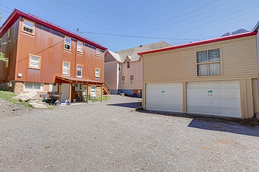 More Photos Of 232 Main St, Ouray Multifamily For Sale