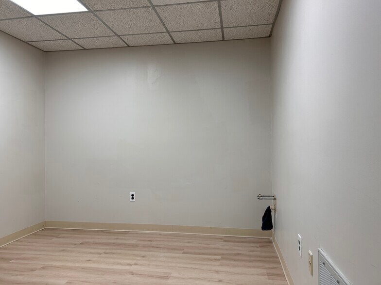 More Photos Of 701 E Main St, Moorestown Unknown For Lease