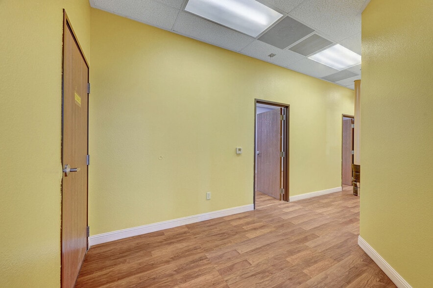 More Photos Of 3940 W Ann Rd, North Las Vegas Medical For Lease