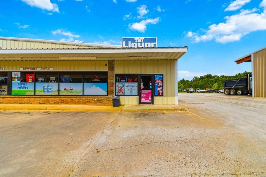More Photos Of 1190 S Highway 59, Decatur Convenience Store For Sale