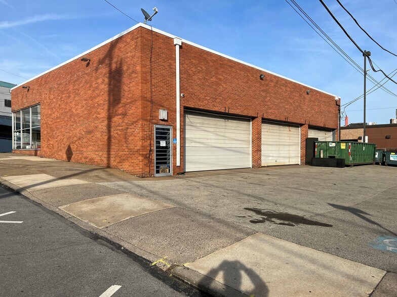 Primary Photo Of 6930 Walnut St, Upper Darby Township Freestanding For Lease