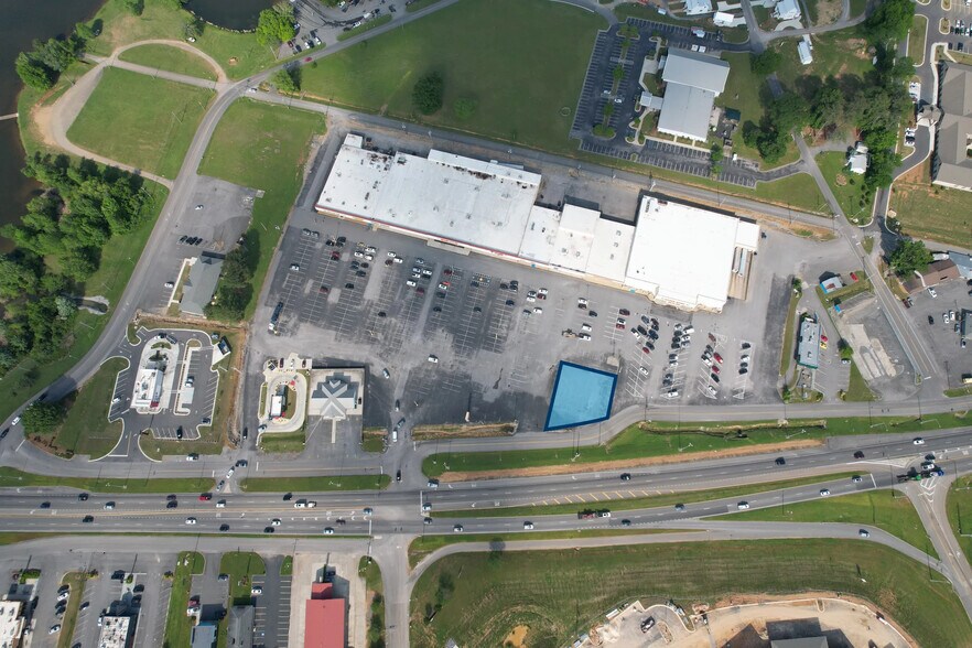 Primary Photo Of 14258 US Highway 431, Guntersville General Retail For Sale