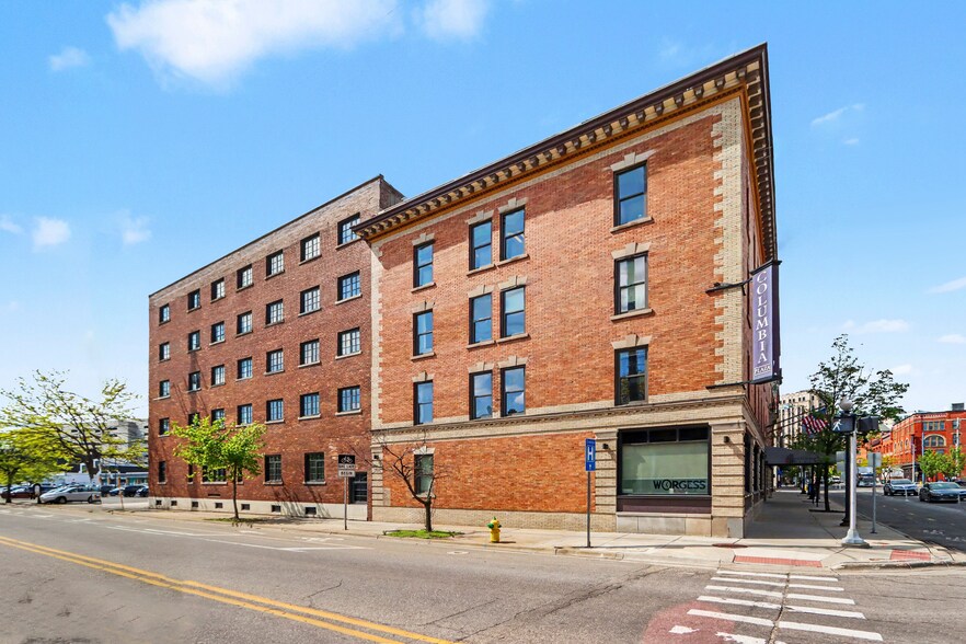 More Photos Of 350 E Michigan Ave, Kalamazoo Medical For Sale