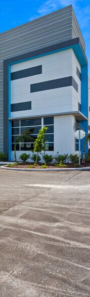 More Photos Of Park of Commerce Blvd, Homestead Unknown For Lease