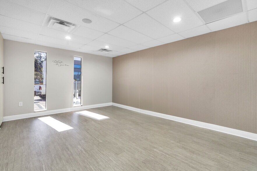 More Photos Of 4109 Armenia Ave, Tampa Medical For Sale