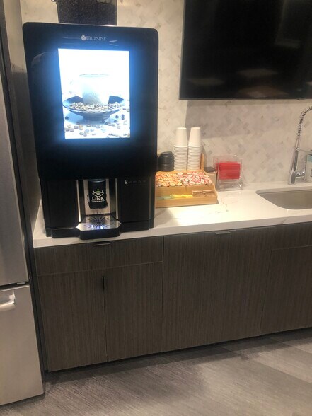 More Photos Of 10255 Commerce Dr, Carmel Coworking Space