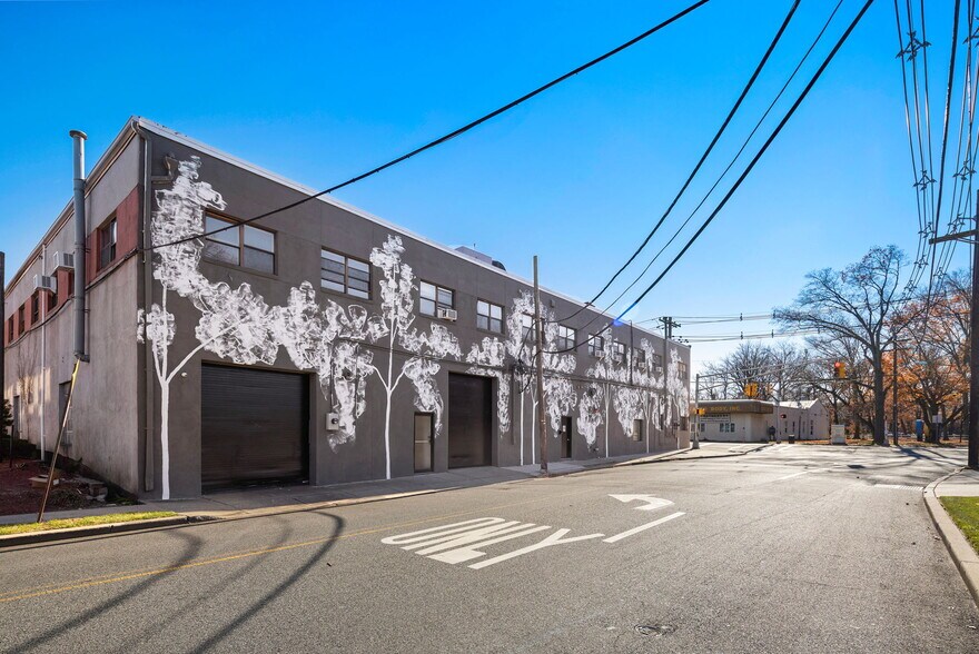 More Photos Of 117 Fort Lee Rd, Leonia Office For Sale