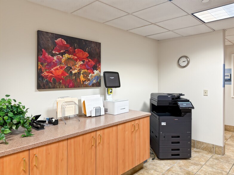 More Photos Of 264 S River Rd, Bedford Coworking Space