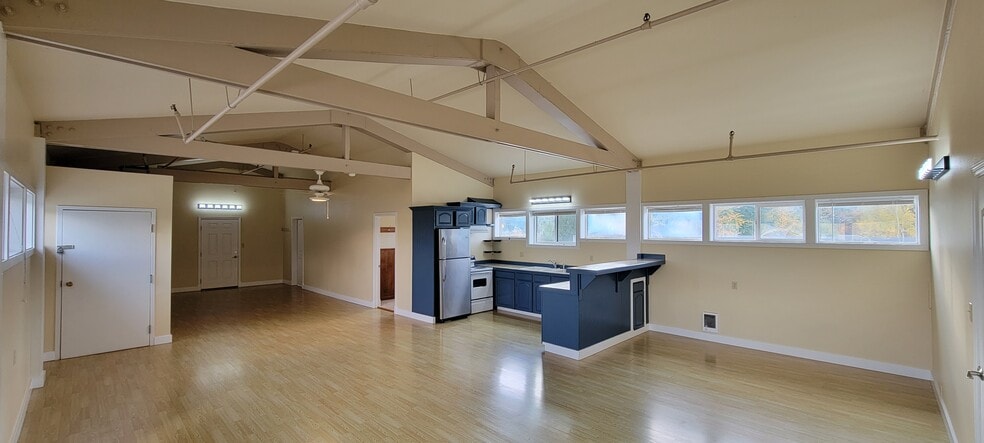 More Photos Of 3511 136th St NE, Marysville Manufacturing For Lease