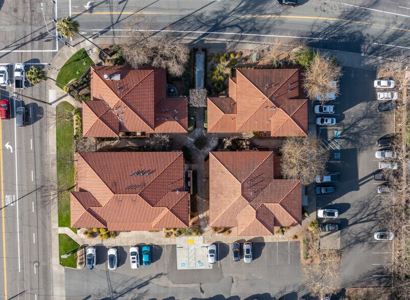 More Photos Of 1260-1290 Healdsburg Ave, Healdsburg Medical For Lease