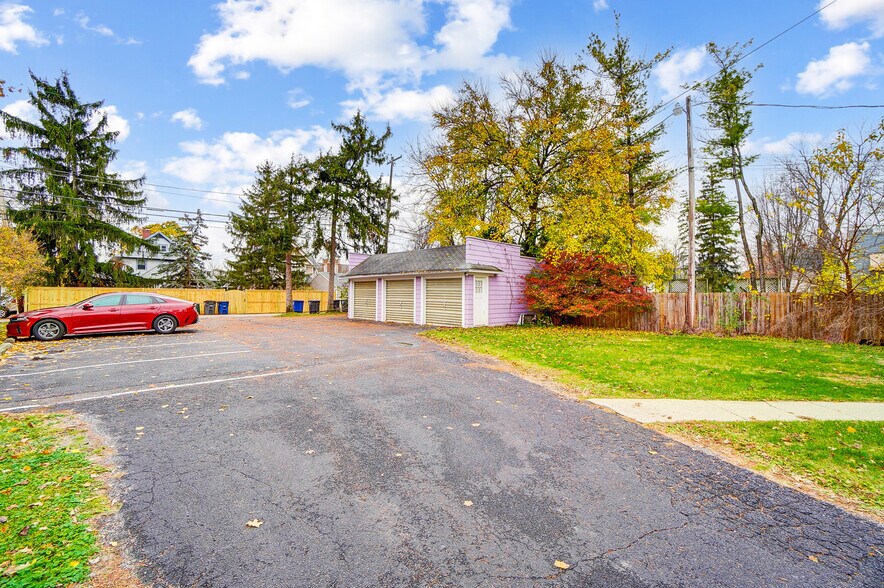 More Photos Of 140 W Front St, Perrysburg Office For Sale