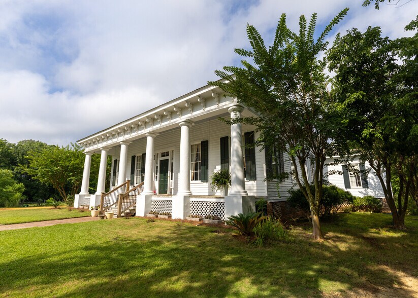 More Photos Of 9712 US Highway 31, Hope Hull Land For Sale