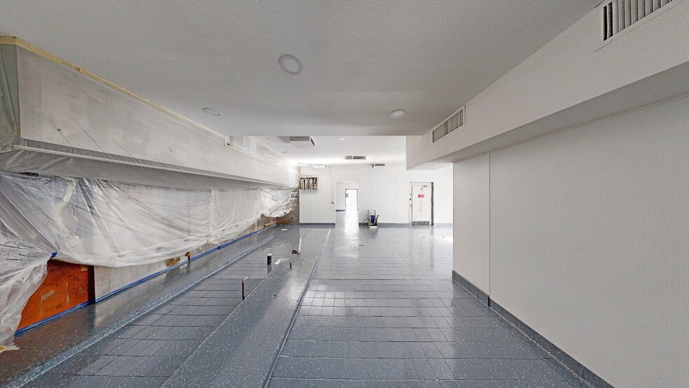 More Photos Of 401 S 6th St, Las Vegas Restaurant For Sale