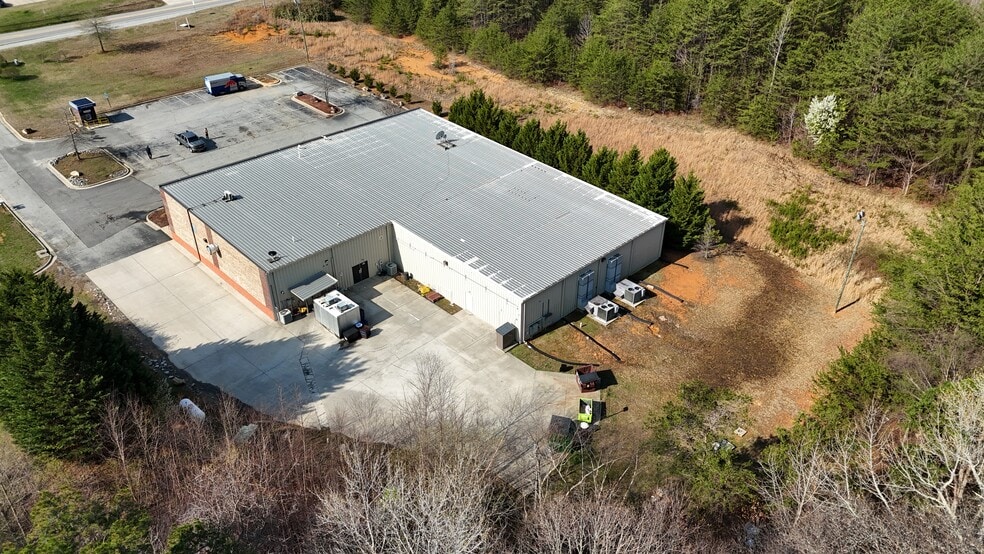 More Photos Of 8302 Belews Creek Rd, Stokesdale General Retail For Sale