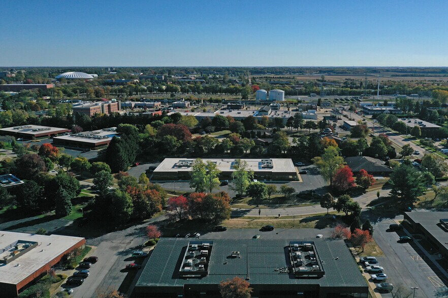 More Photos Of 2004 Fox Dr, Champaign Medical For Sale